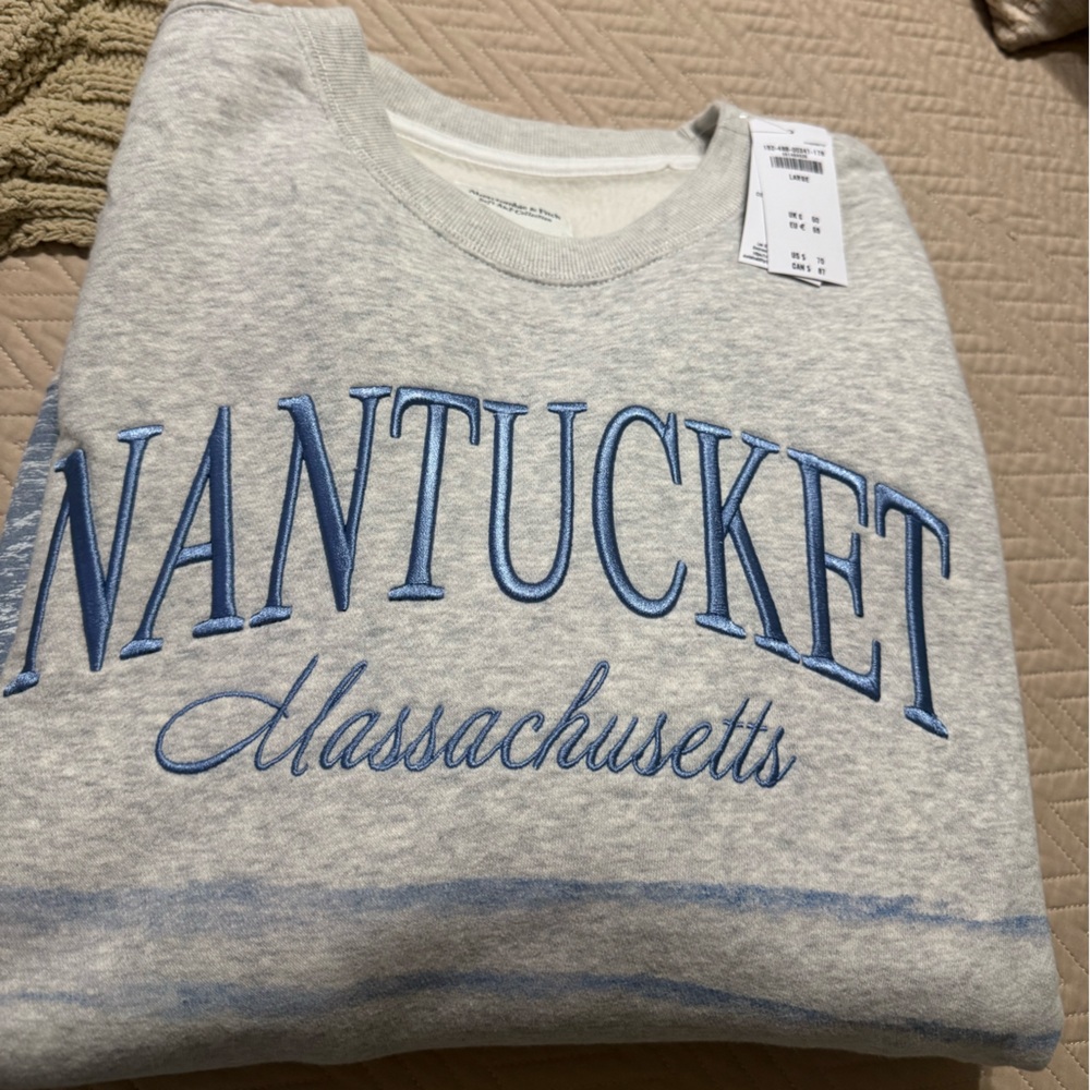 Abercrombie & Fitch East Coast Vintage Nantucket Mass Sweatshirt - Picture 10 of 10